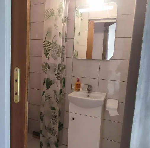 农家乐 & Przystan Marina - Agrokeya Chorzepowo 谢拉库夫