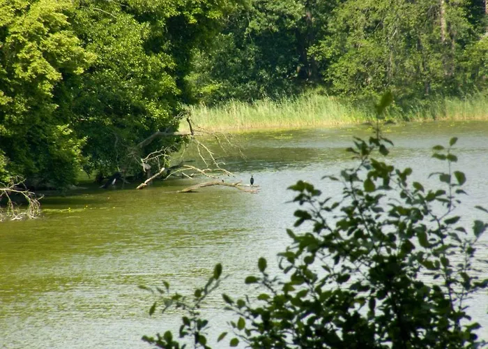 & Przystan Marina - Agrokeya Chorzepowo 农家乐 *