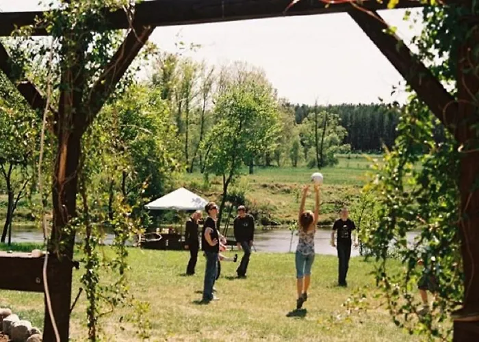 农家乐 & Przystan Marina - Agrokeya Chorzepowo *