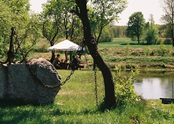 & Przystan Marina - Agrokeya Chorzepowo 农家乐 谢拉库夫