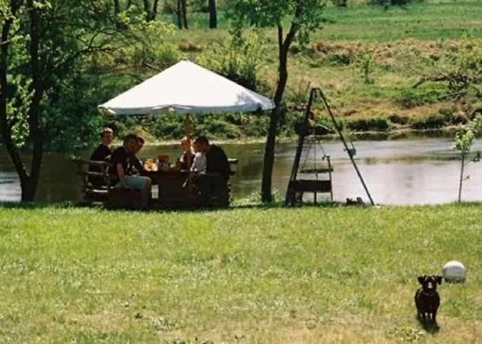 & Przystan Marina - Agrokeya Chorzepowo 农家乐 谢拉库夫